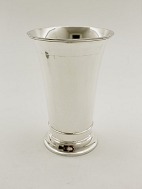 A Michelsen tretrnet slv vase