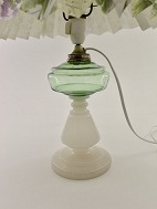 Opaline olie lampe med grn beholde forandret til el. 