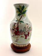 Vase med kinesiske motiver