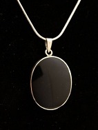 Sterling slv halskde med vedhng  onyx I sterling slv montering. 