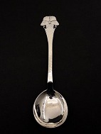 Tretårnet sølv serverings ske 24,5 cm. med sommerfugle dekoration