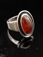 N E From sterling slv ring strrelse 55 med rav