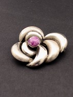 830 slv vintage broche
