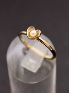 8 karat guld ring  med  perle