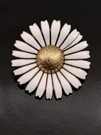 A Michelsen marguerit broche