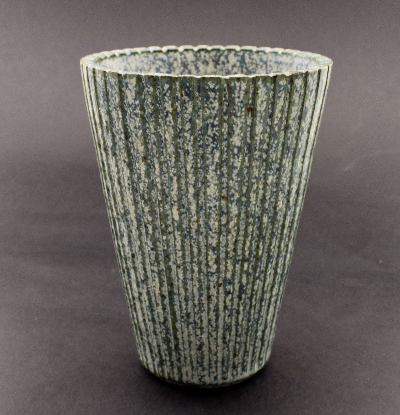 Frugtbar Vedhæftet fil Sidst Middelfart-antik - Arne Bang vase