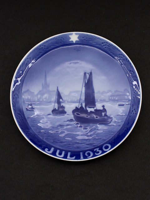 Royal Copenhagen Christmas plate 1930.