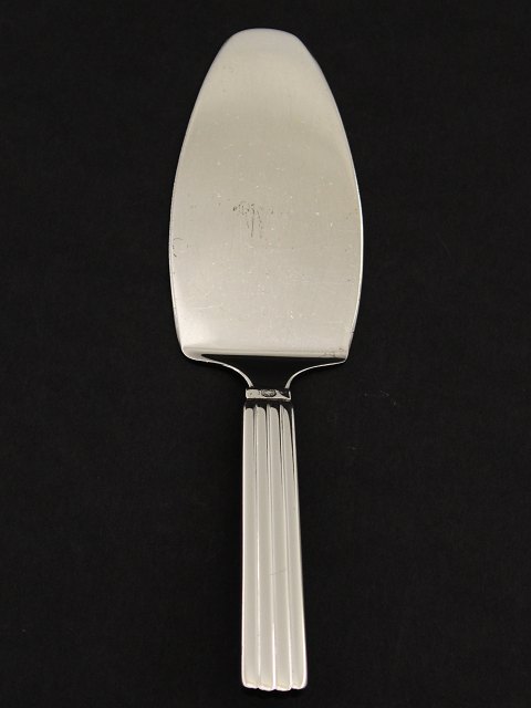 Georg Jensen Bernadotte cake spade