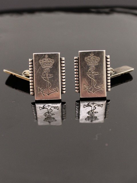 830 silver navy cufflinks