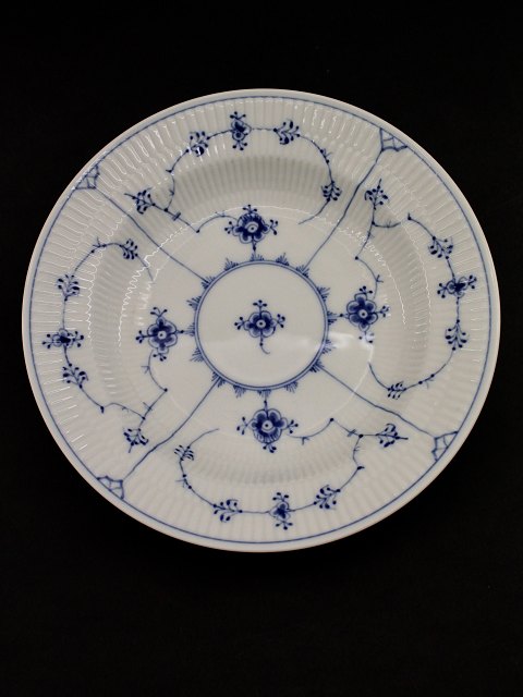 Blue fluted plate 1/165