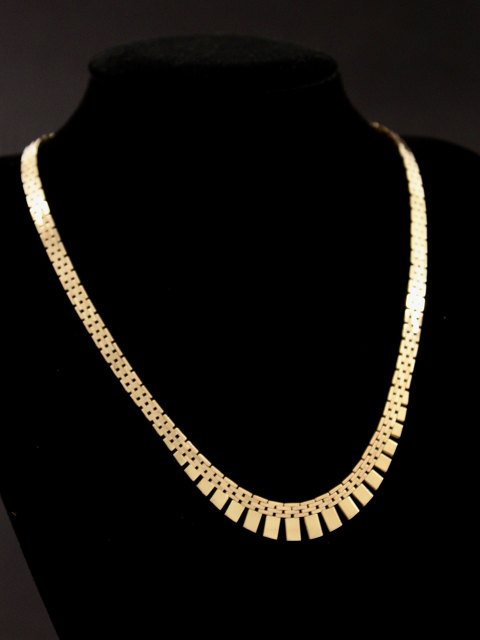 8 carat gold necklace