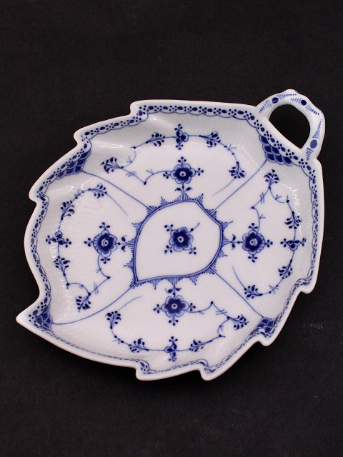 RC blue fluted dish 1/548