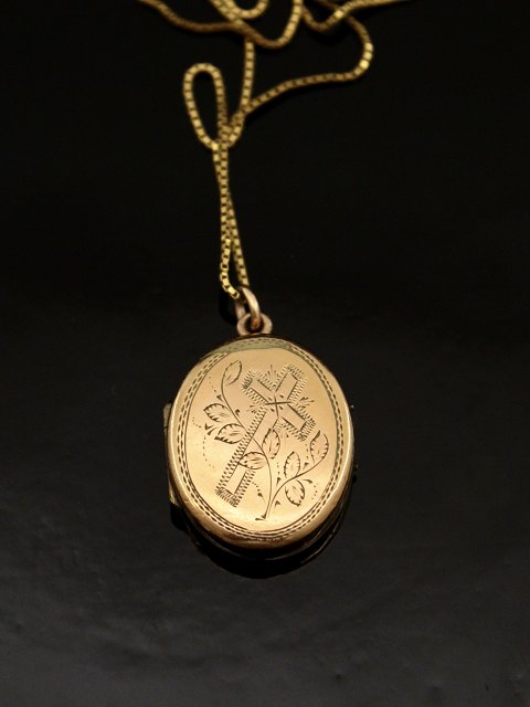 Fotgyldt medallion