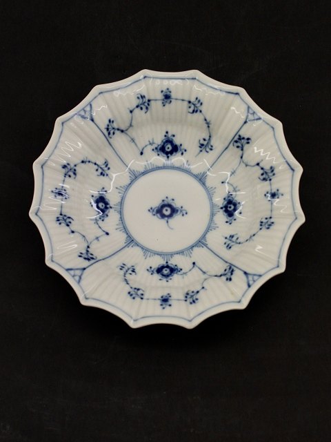 Royal Copenhagen musselmalet kantet skål 1/141