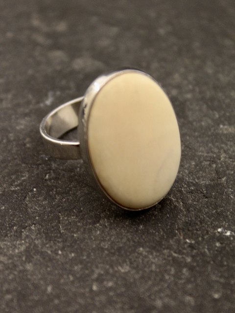 N E From sterling sølv ring med ben