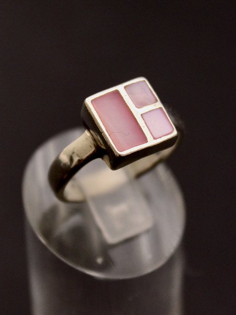 Sterling sølv ring med rosa emalje