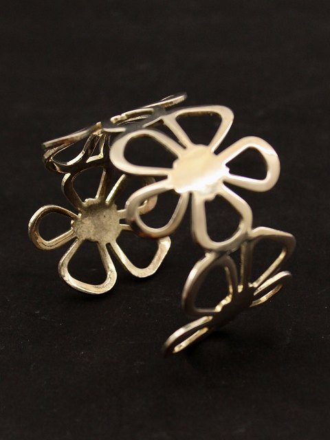 Sterling silver bangle