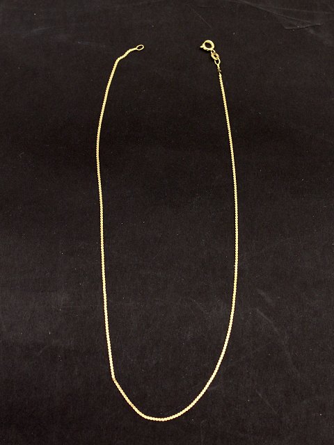 18 carat gold necklace